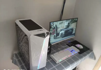 21年无边框32寸显示屏i7级主频高8G游戏台式机电脑